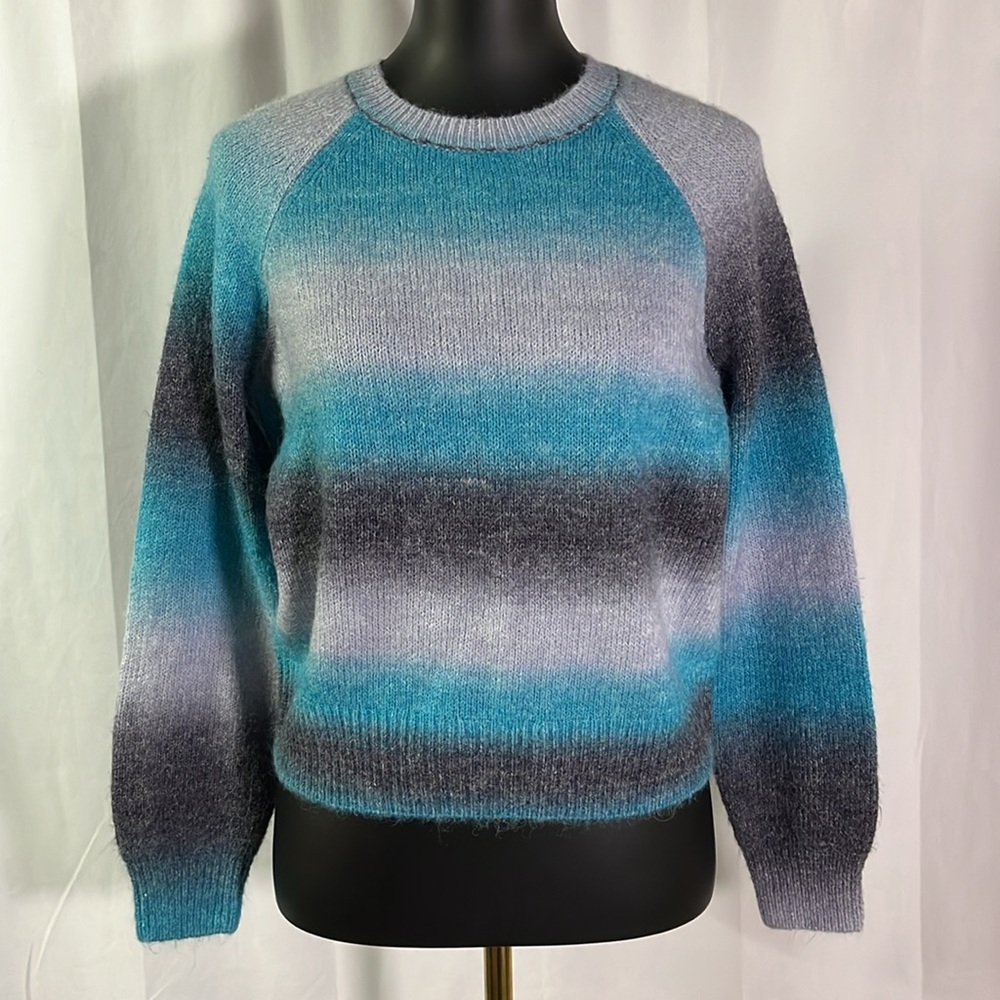 NWT BB Dakota by Steve Madden Blue Ombre Wool Blend Long Sleeve Crewneck Sweater